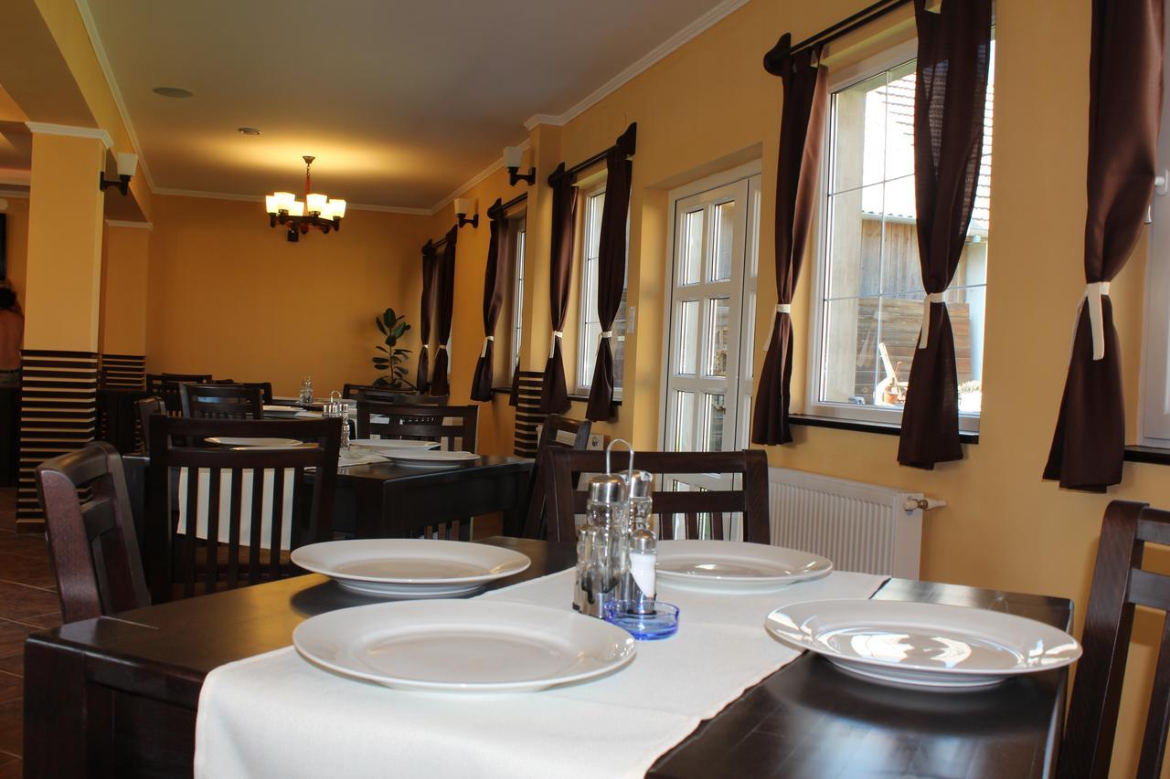 Gyongyvirag Panzio Bed and Breakfast Turia Buitenkant foto