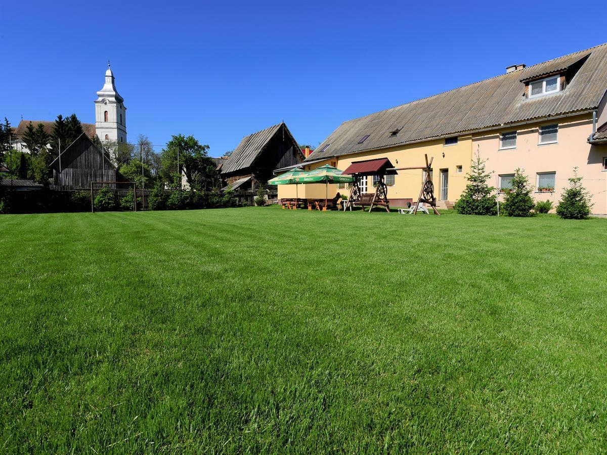Gyongyvirag Panzio Bed and Breakfast Turia Buitenkant foto